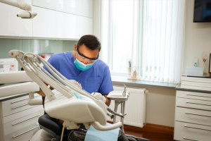 KLINIK PERGIGIAN u.n.i dental