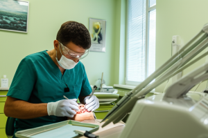 Klinik Pergigian Rays